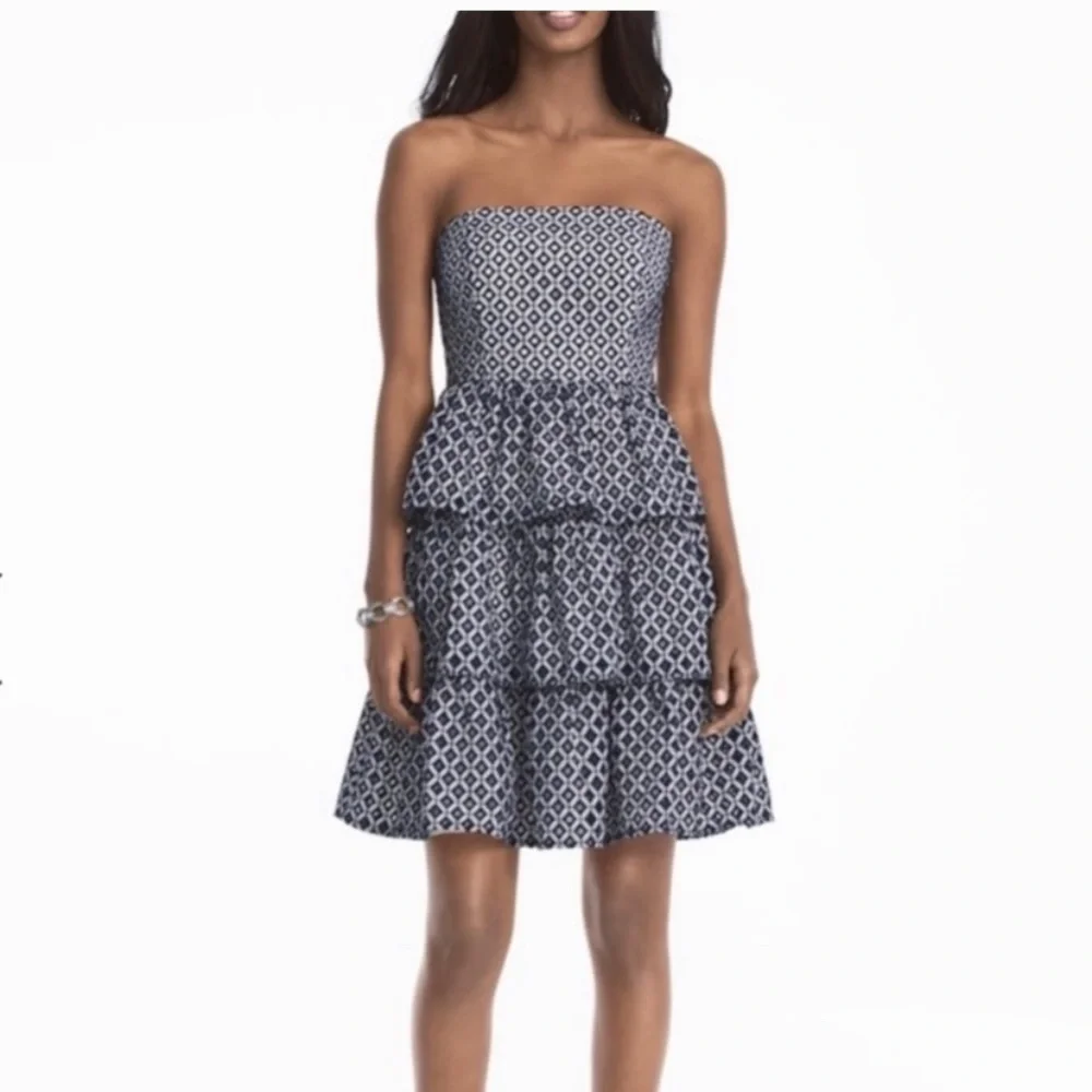 White House Black Market Tiered Dress - Picture 1 of 3